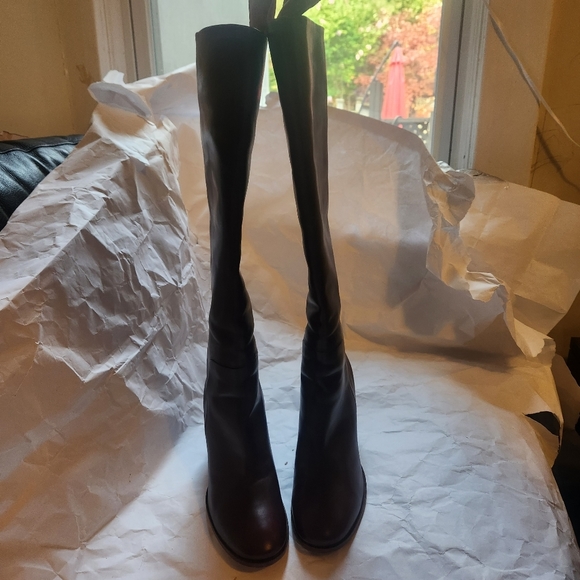 CELINE tall boots size 11(41) in EUC - Picture 4 of 10
